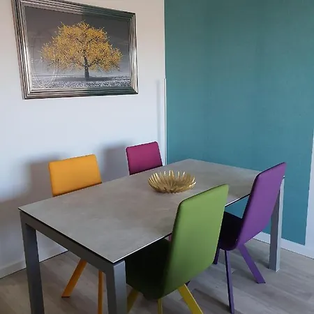 L'epopee Panoramique - Parking - Avenue De Champagne - * Épernay